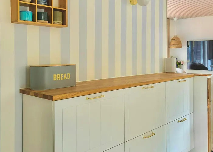 Personally Styled House Near بلوكهوس